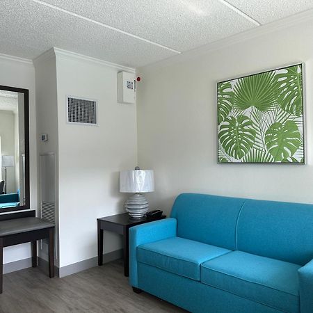 Oasis Bay Suites, Tampa, Busch Gardens, Usf Экстерьер фото